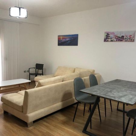 Lovely Sea View Apartment Vlore Exterior photo